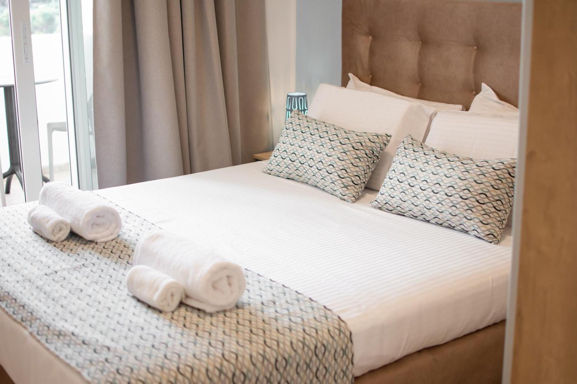Infinity Wellness Boutique Hotel Afráta Exteriör bild